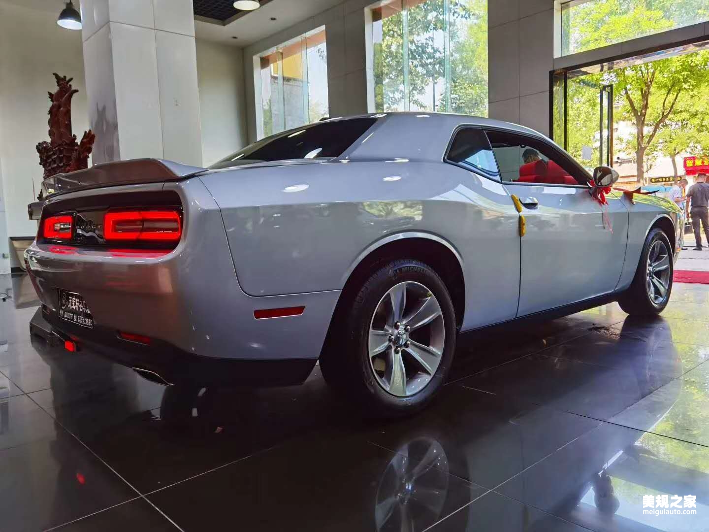 现购挑战者加版让利直降20万 欢迎前来试驾