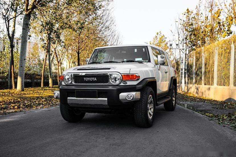 23款进口丰田FJ酷路泽最新报价配置升级