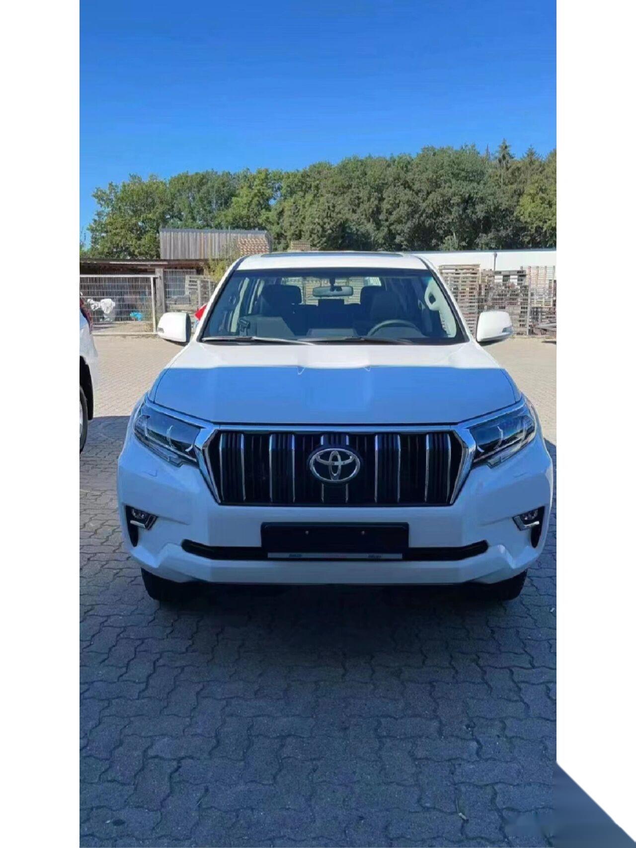 2023款丰田霸道2800柴油版最新提车70万起