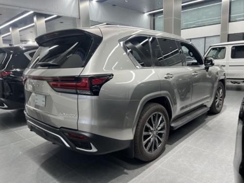 全新雷克萨斯LX600焕新来袭VIP四座报价 售全国