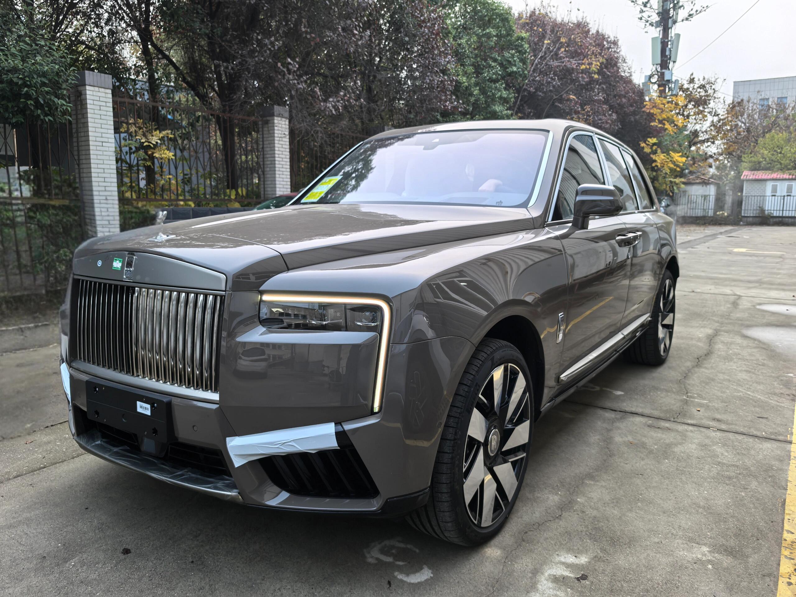 劳斯莱斯库里南价格优惠67万 欢迎前来试驾