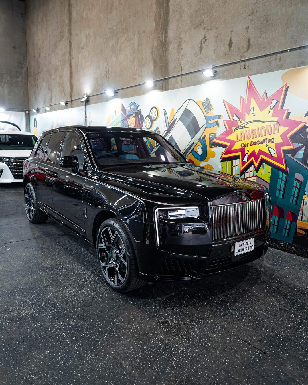 劳斯莱斯库里南价格最低626万起售 直降70万